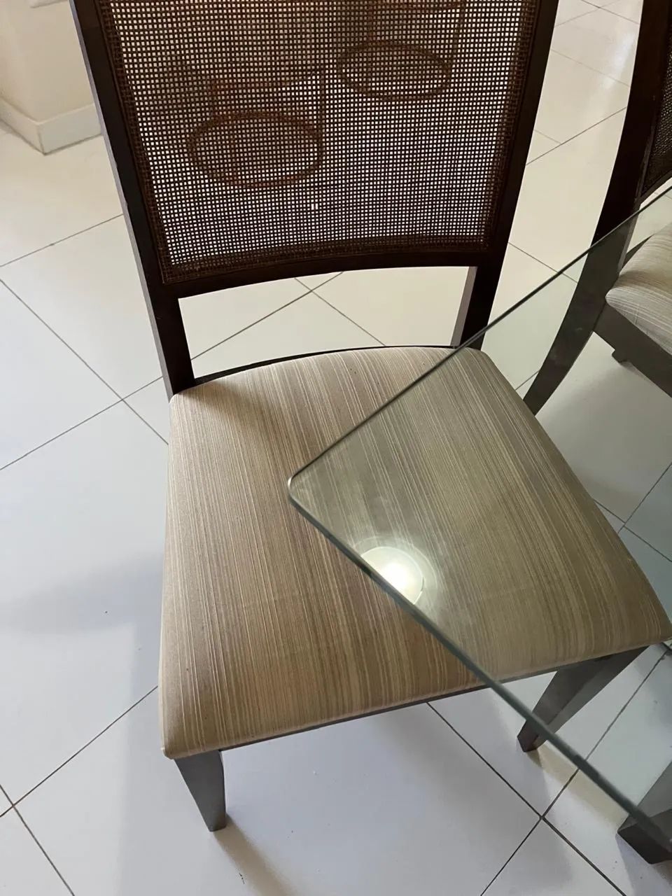 Mesa sala de jantar e cadeiras  - Foto 2