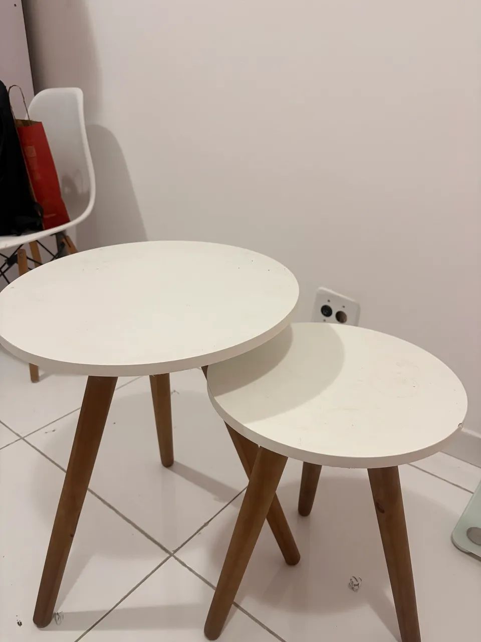 2 mesas de apoio  - Foto 4