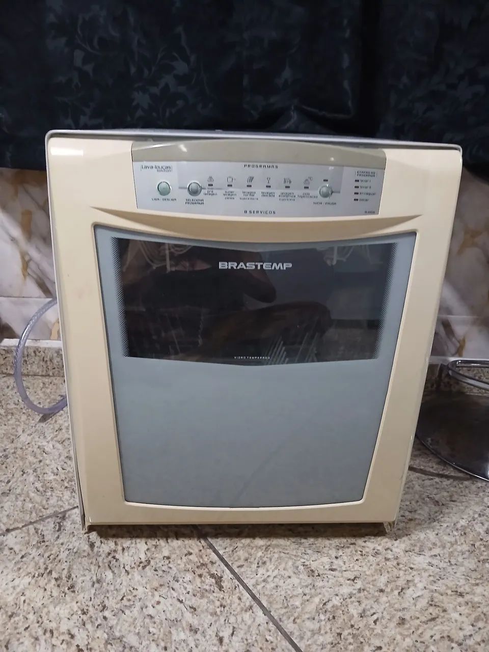 Comprei outra para combinar com o ambient.