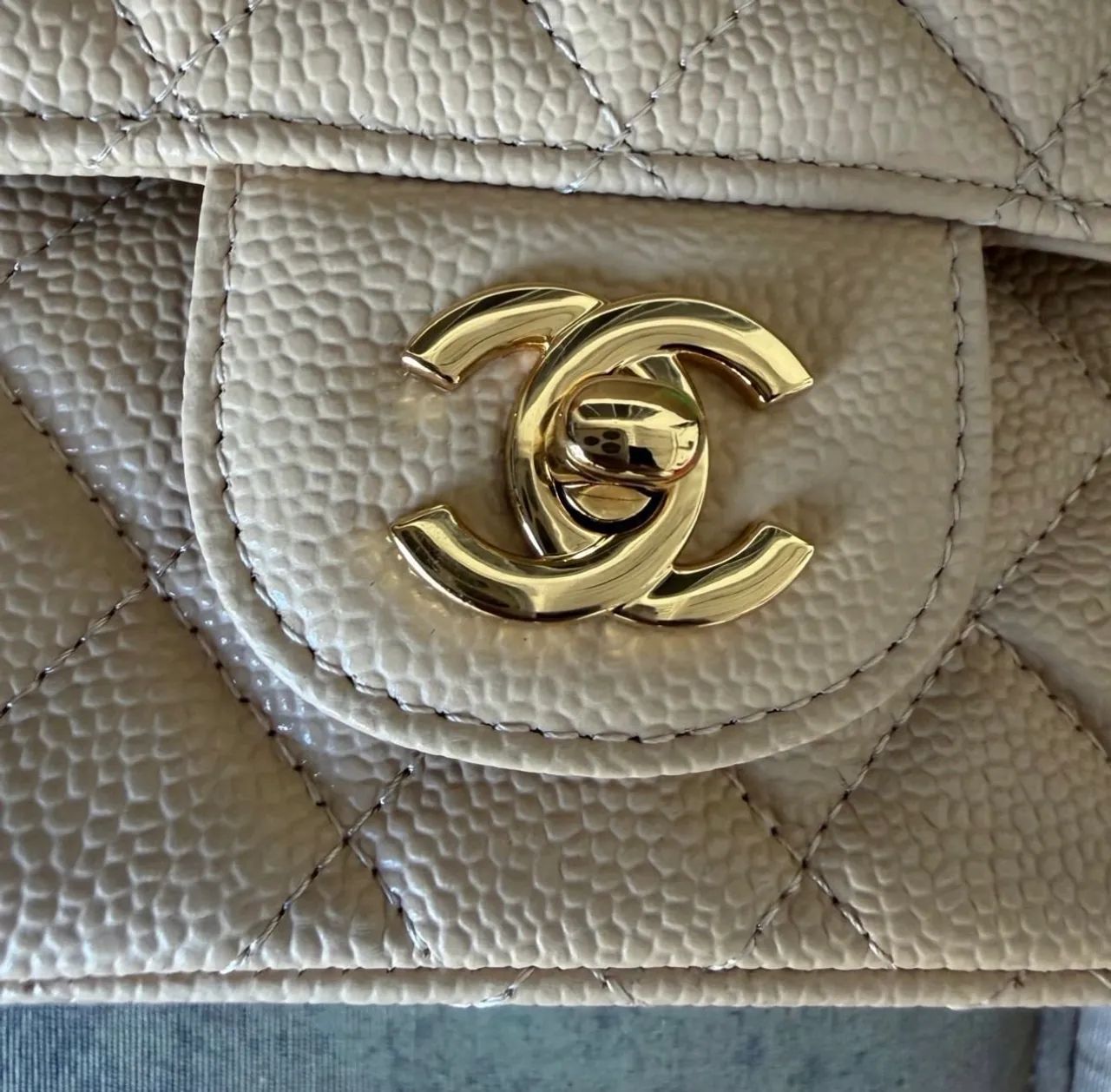 Bolsa Chanel original sem uso acompanha certificado  - Foto 3