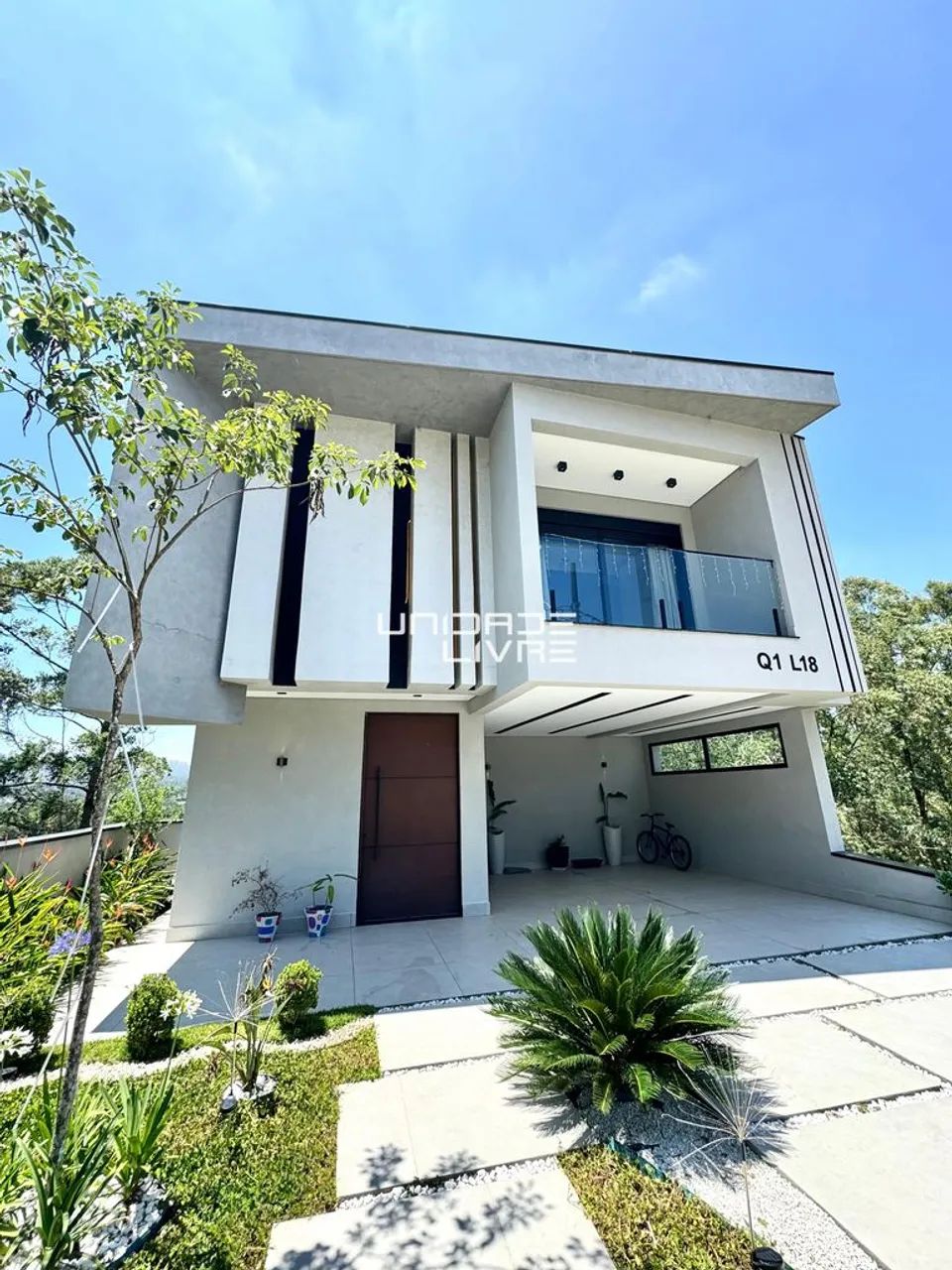 Excelente casa no condomínio Aruã Brisas!