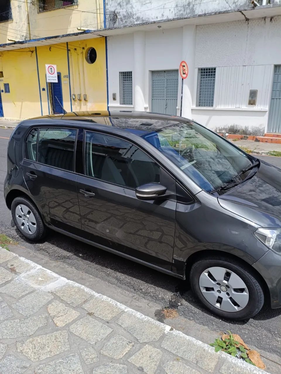Volkswagen Up! 2016