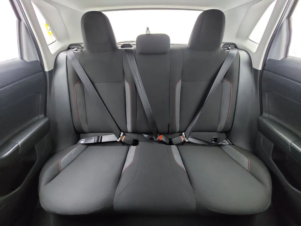 Volkswagen Polo Track 1.0 Flex 12V 5p, foto 18 de 18