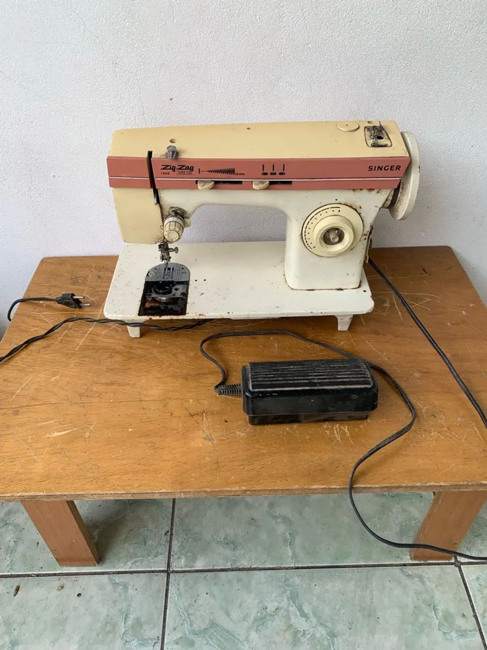 Máquina de costura  - Foto 2