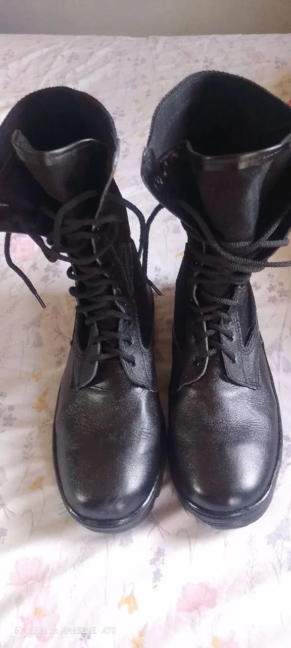 Vendo coturno novo Tam.43