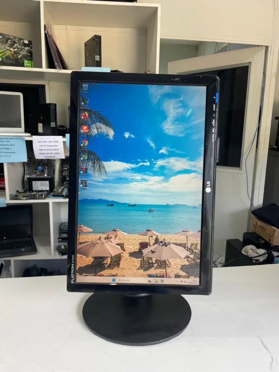 monitor 19 polegadas articulado LG lcd/vga/DVI/ perfeito com  garantia e nf - Foto 4
