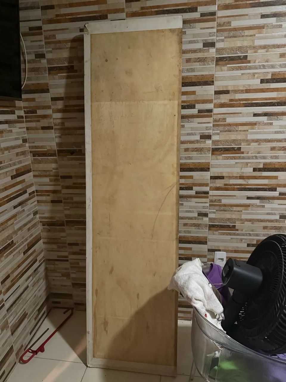 Base para guarda roupa MDF com rodinha