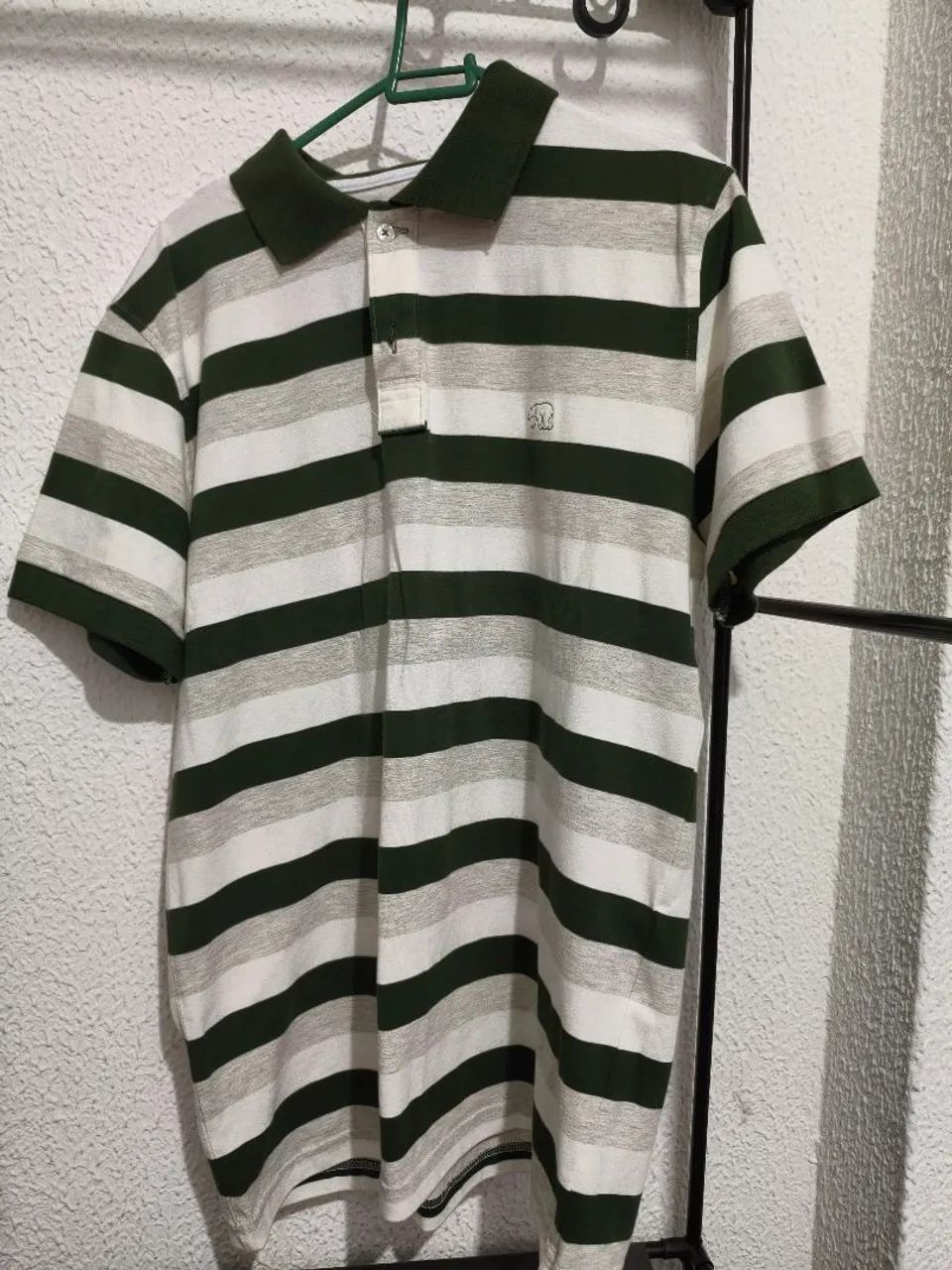 Camisas semi novas