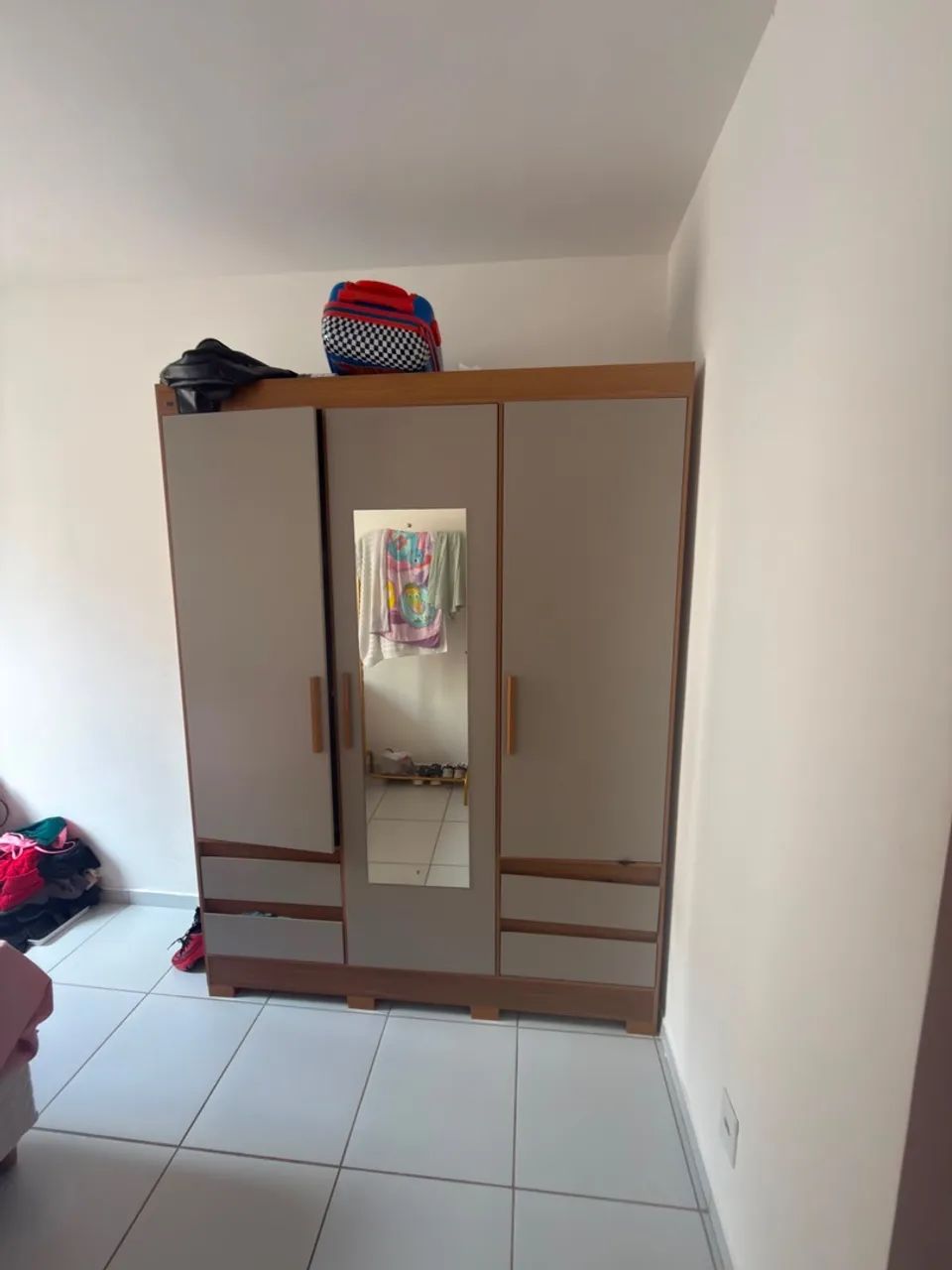 GUARDA-ROUPAS SOLTEIRO E CASAL