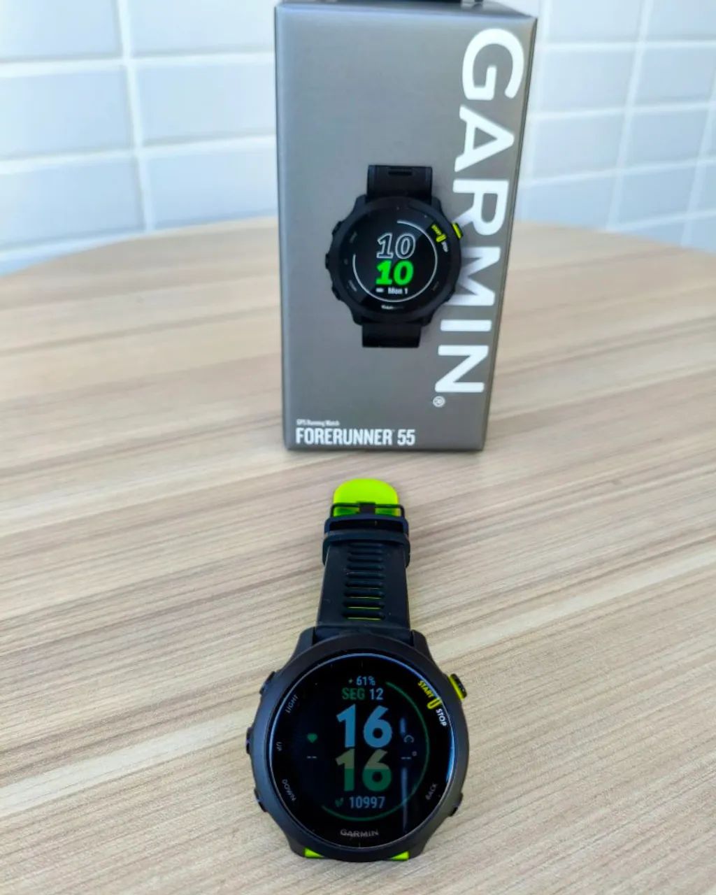 VENDO! GARMIN FORERUNNER 55 - COMPLETO COM ACESSÓRIOS - Foto 2