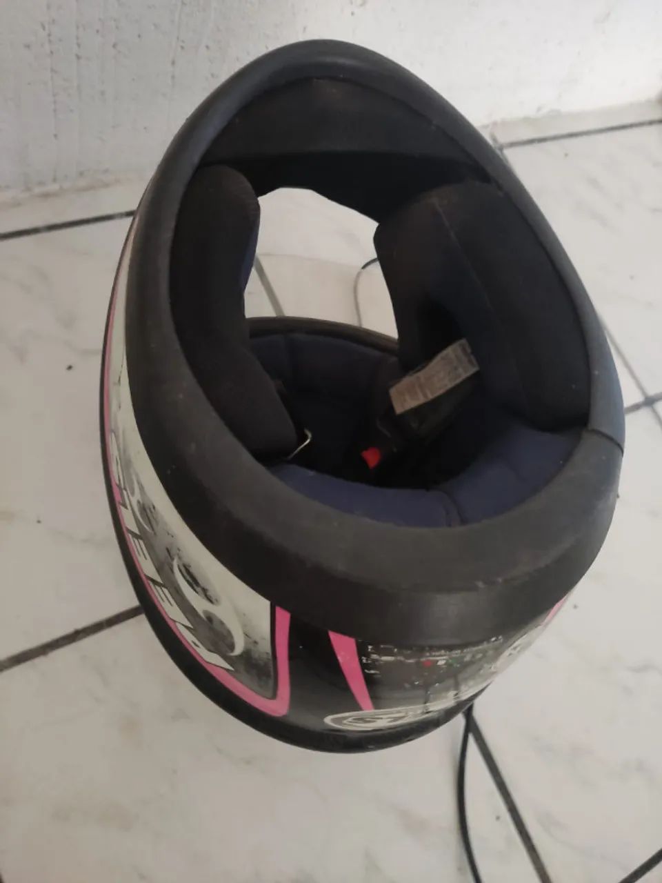 Capacete detalhe rosa - Foto 2