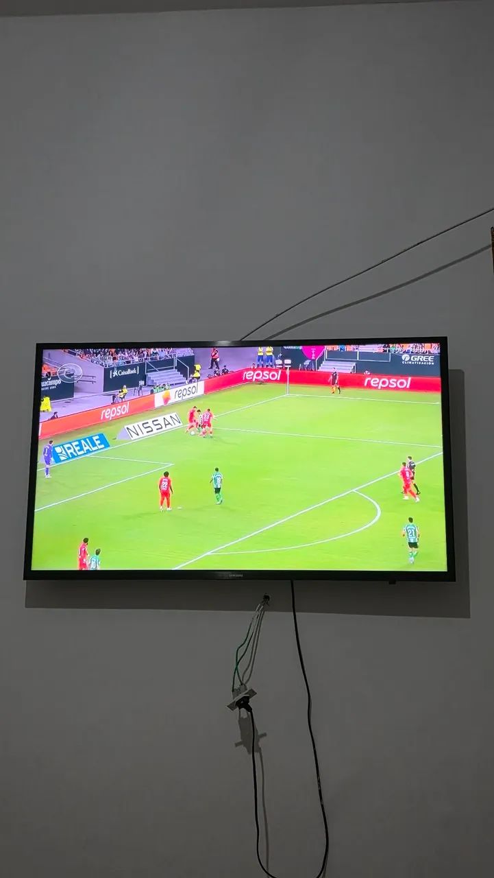 Vendo tv Sansung 43" smart  - Foto 2