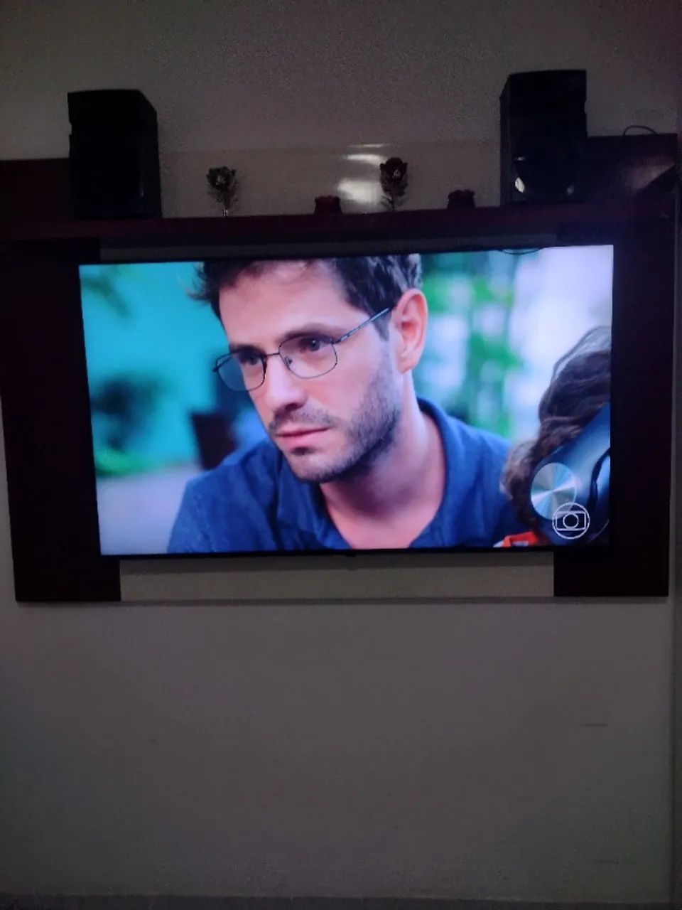 Rack para tv na cor vinho com branco. - Foto 5