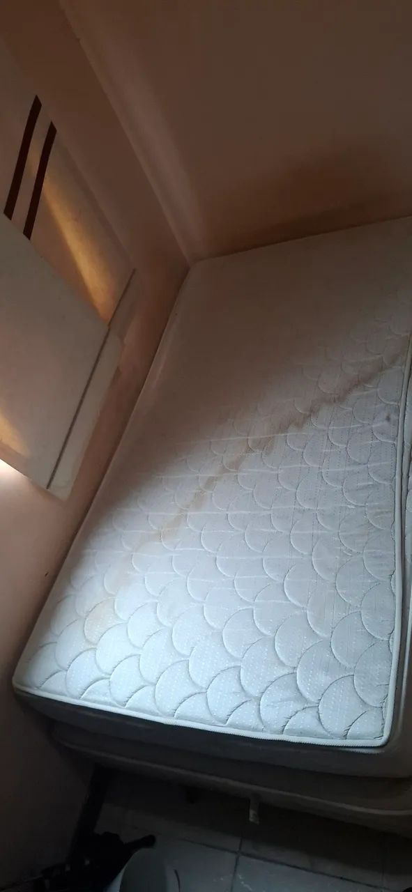 CAMA BOX E COLCHÃO