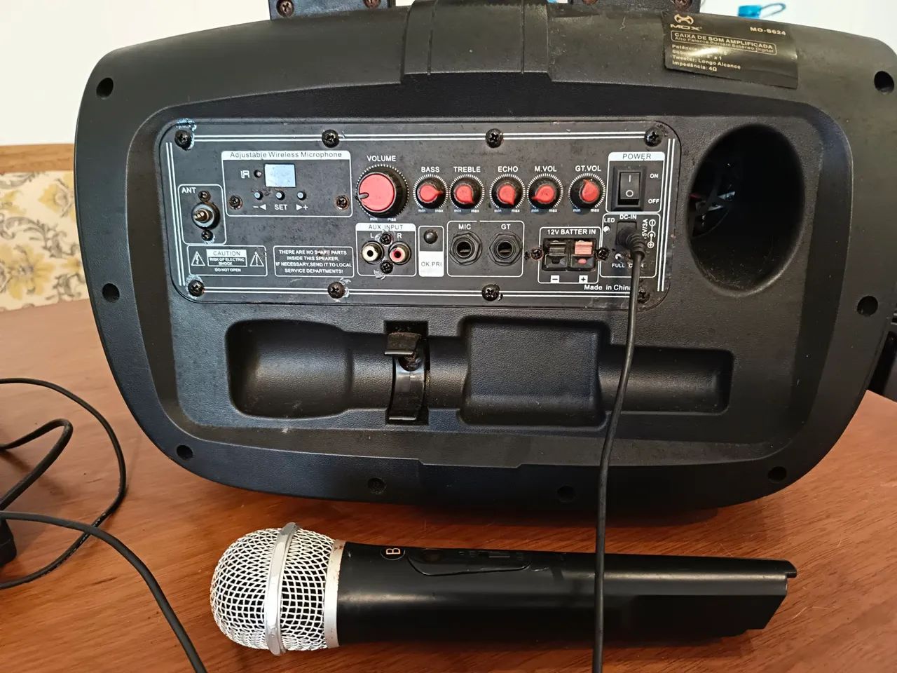 Caixa de som amplificada com microfone - Foto 2