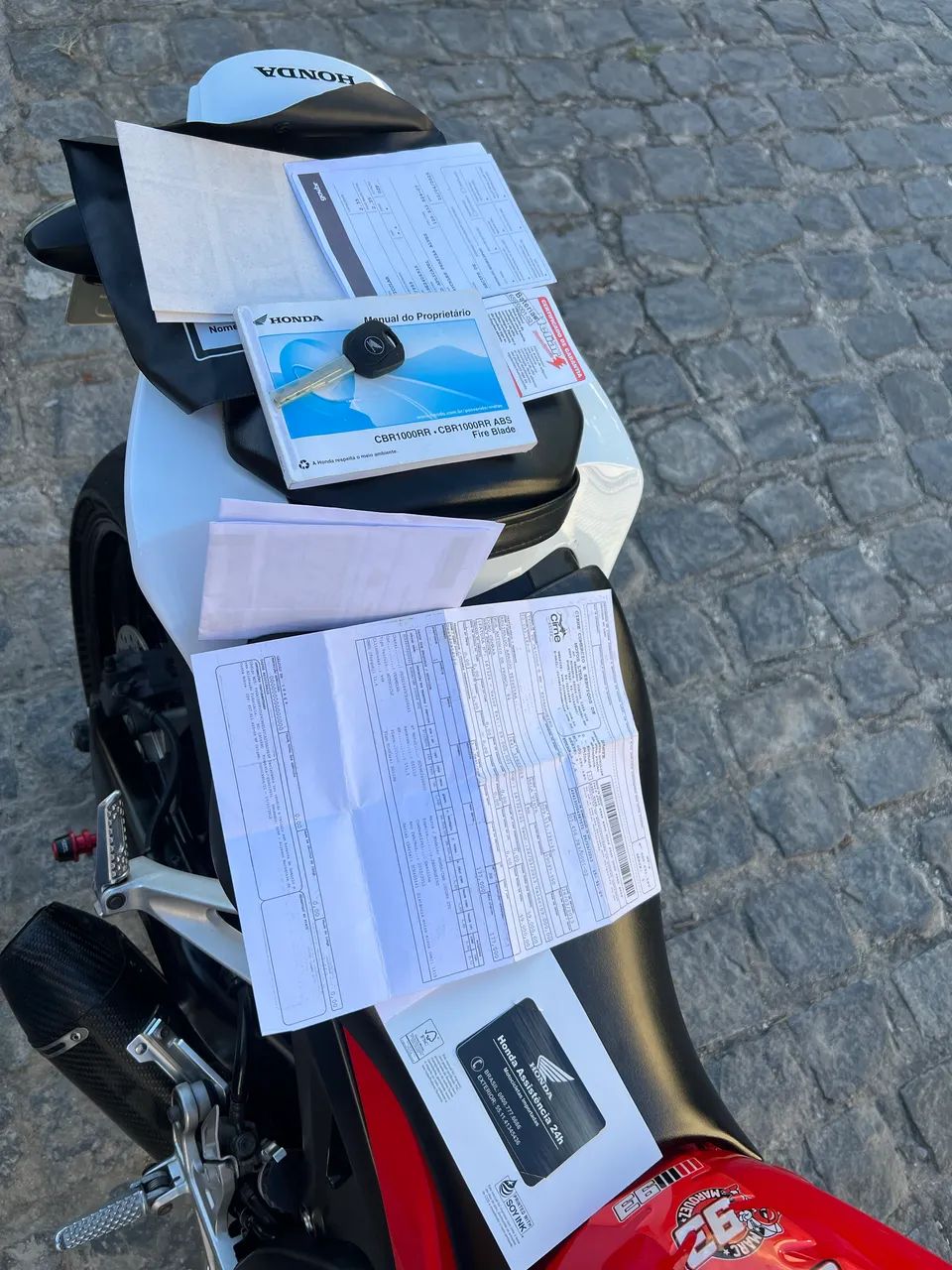 CBR 1000RR FIREBLADE  - Foto 2