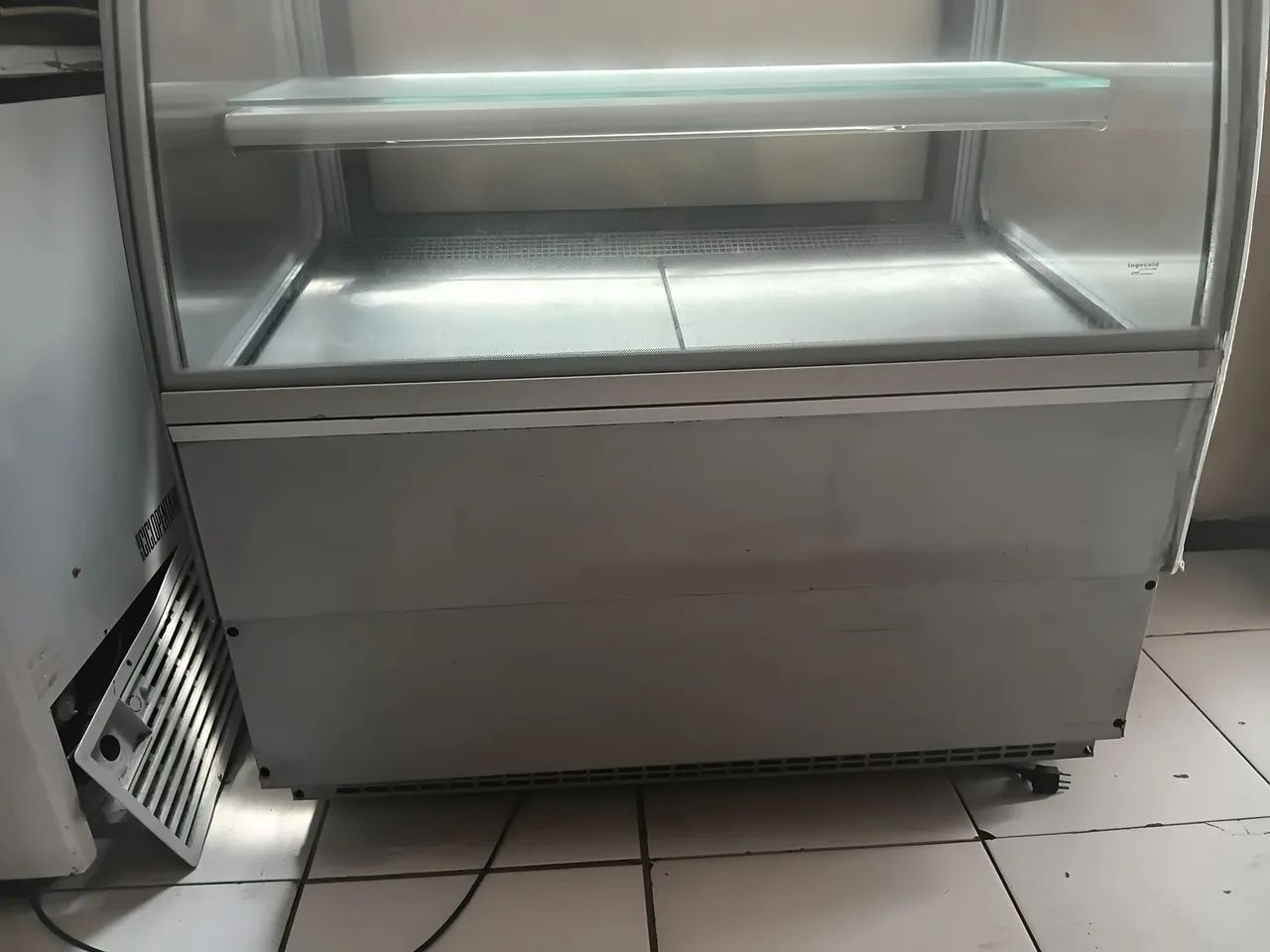 Expositor de alimentos e bebidas (frias) - Foto 5