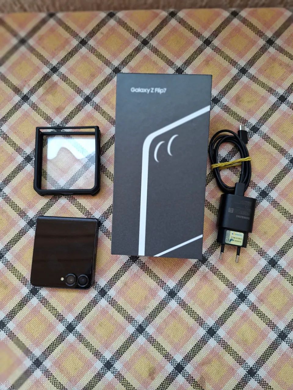Celular Samsung Z flip 7 512GB - Foto 2
