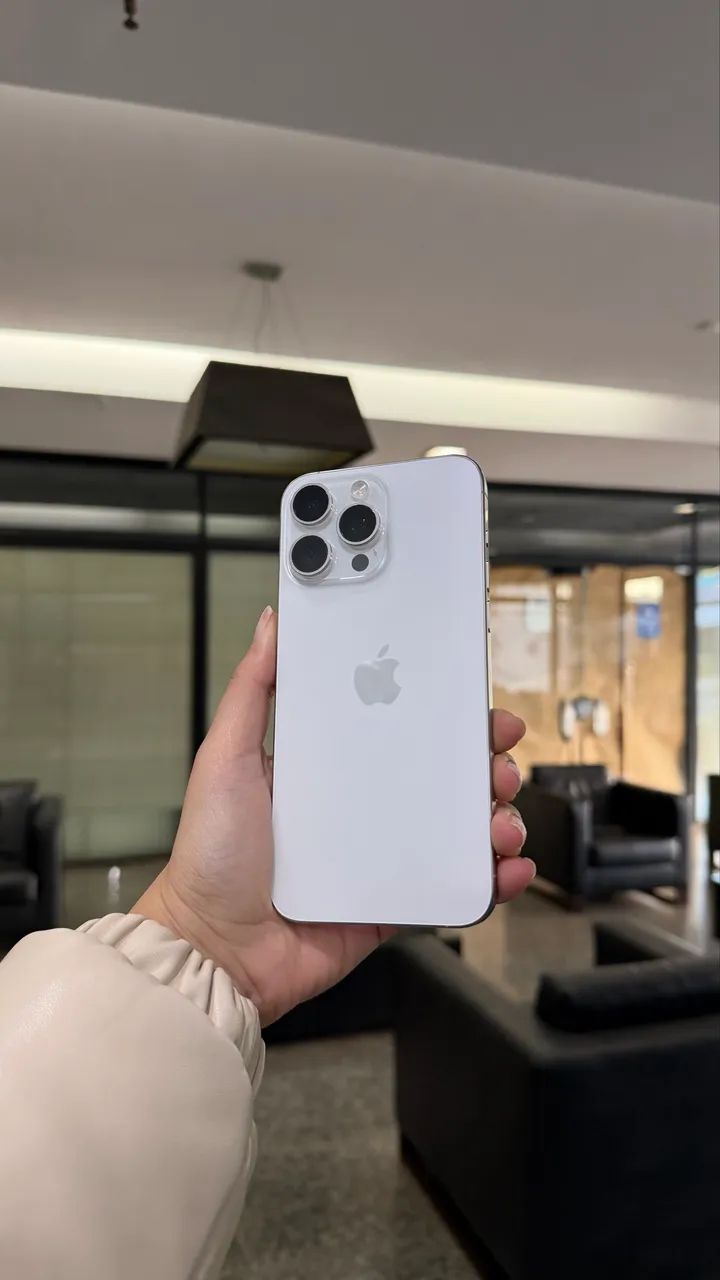 IPHONE 15 PRO MAX BRANCO 256 GB - SEMINOVO 