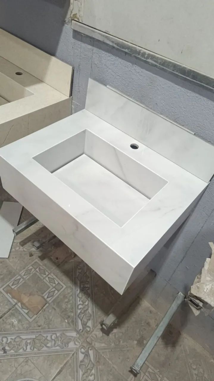 Pia em porcelanato