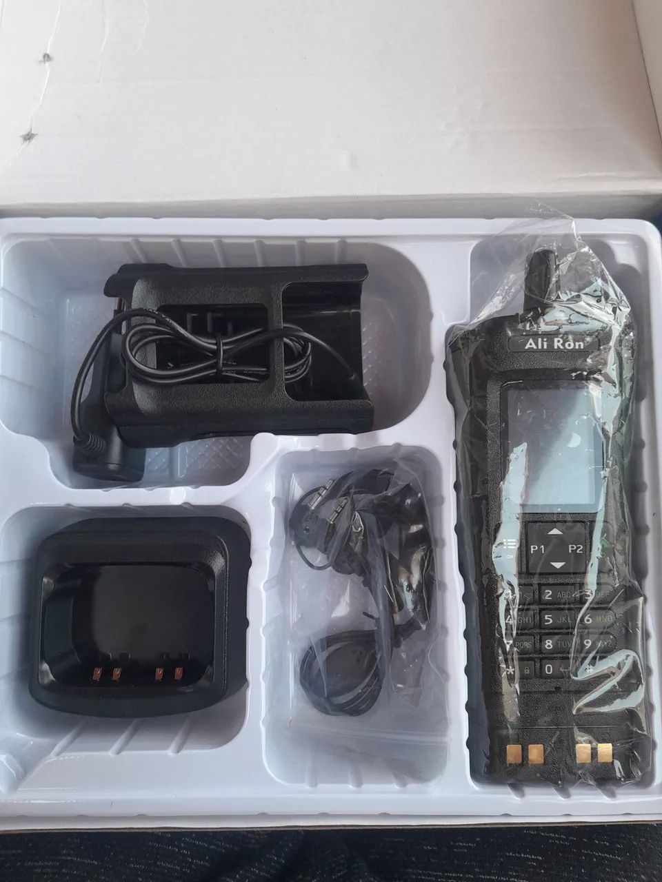 Rádio Ali Ron Uv-32 Bluetooth Gps 10w Programável 999 Canais