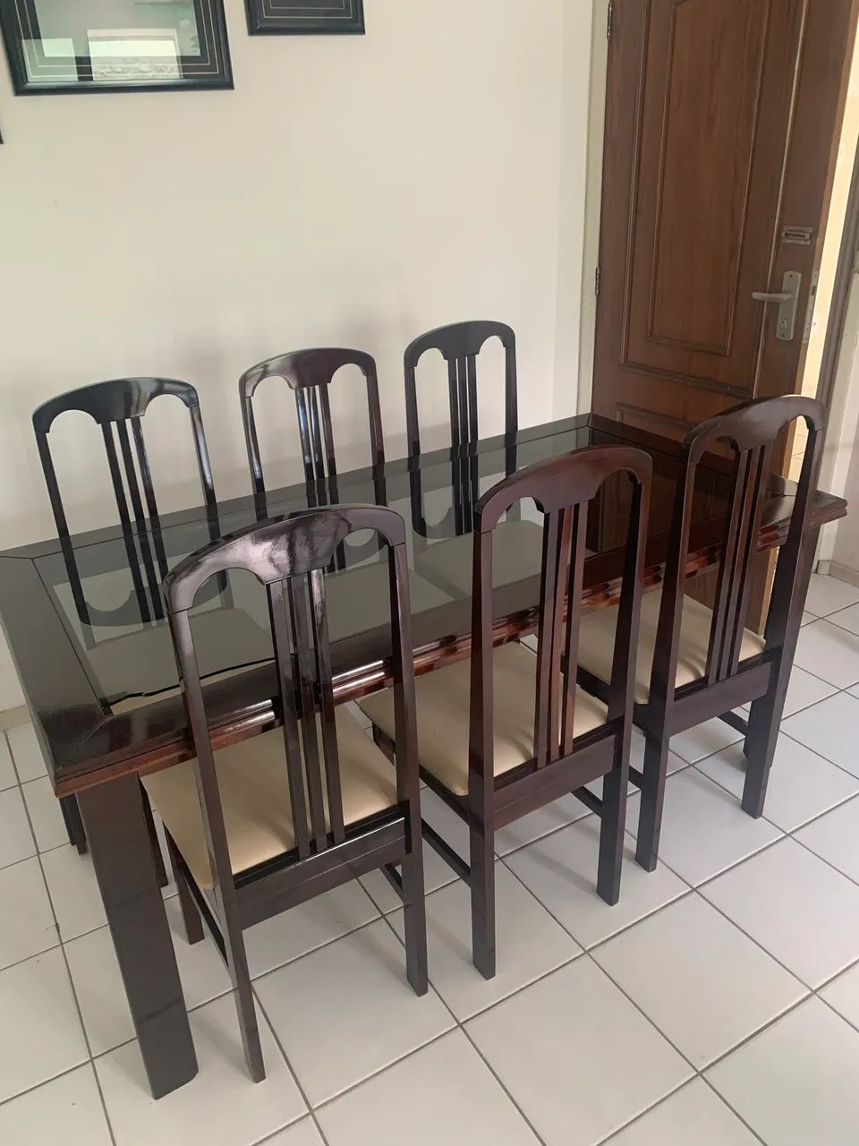 Mesa de Madeira com 6 cadeiras e espelho - Foto 5