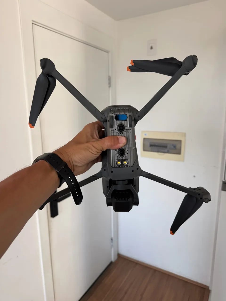 DJI MAVIC 3 CLASSIC - Foto 2