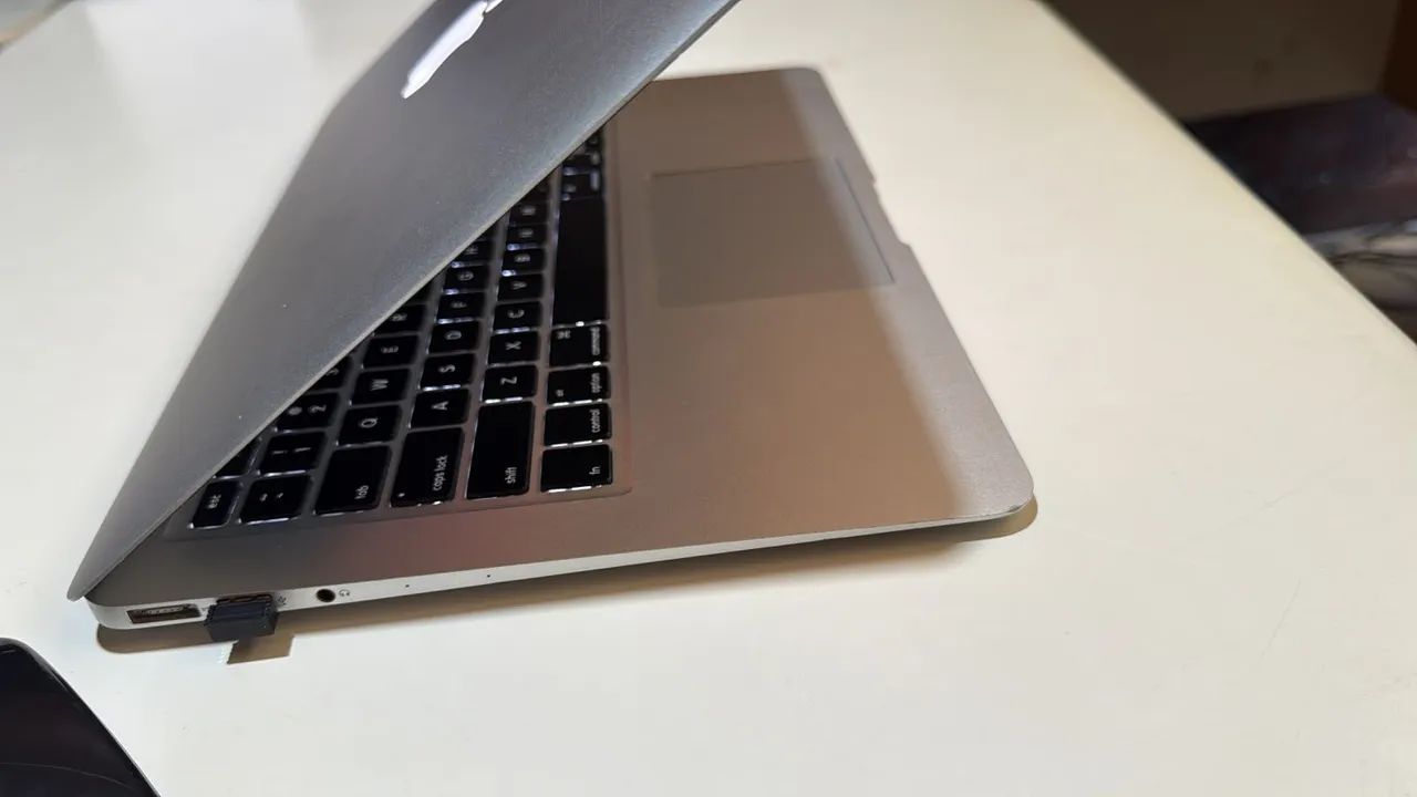 MacBook Air 2017 - Foto 2