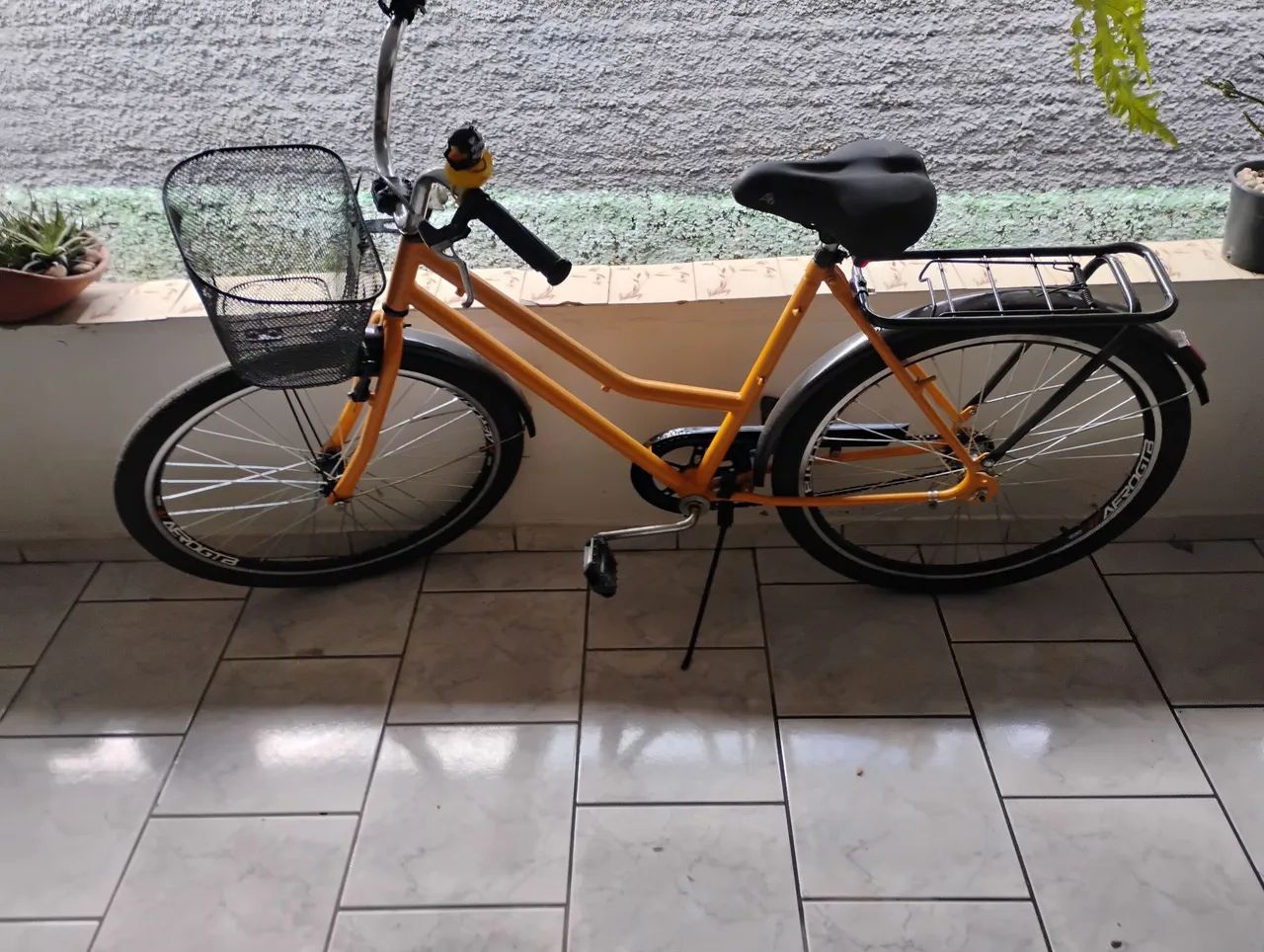 Bicicleta com acessórios. - Foto 5
