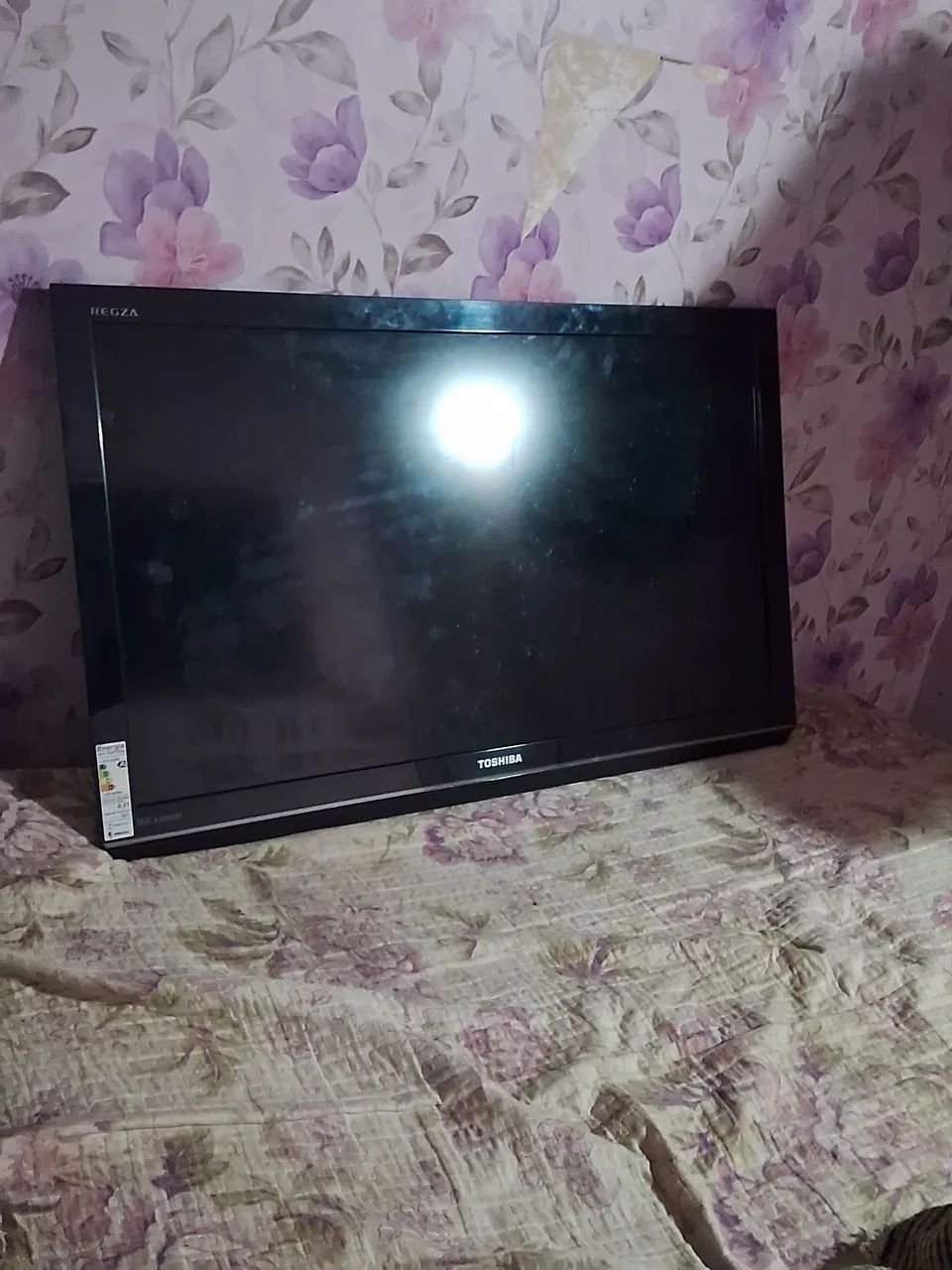 Vendo TV Toshiba 40 polegadas prá concerto  - Foto 2
