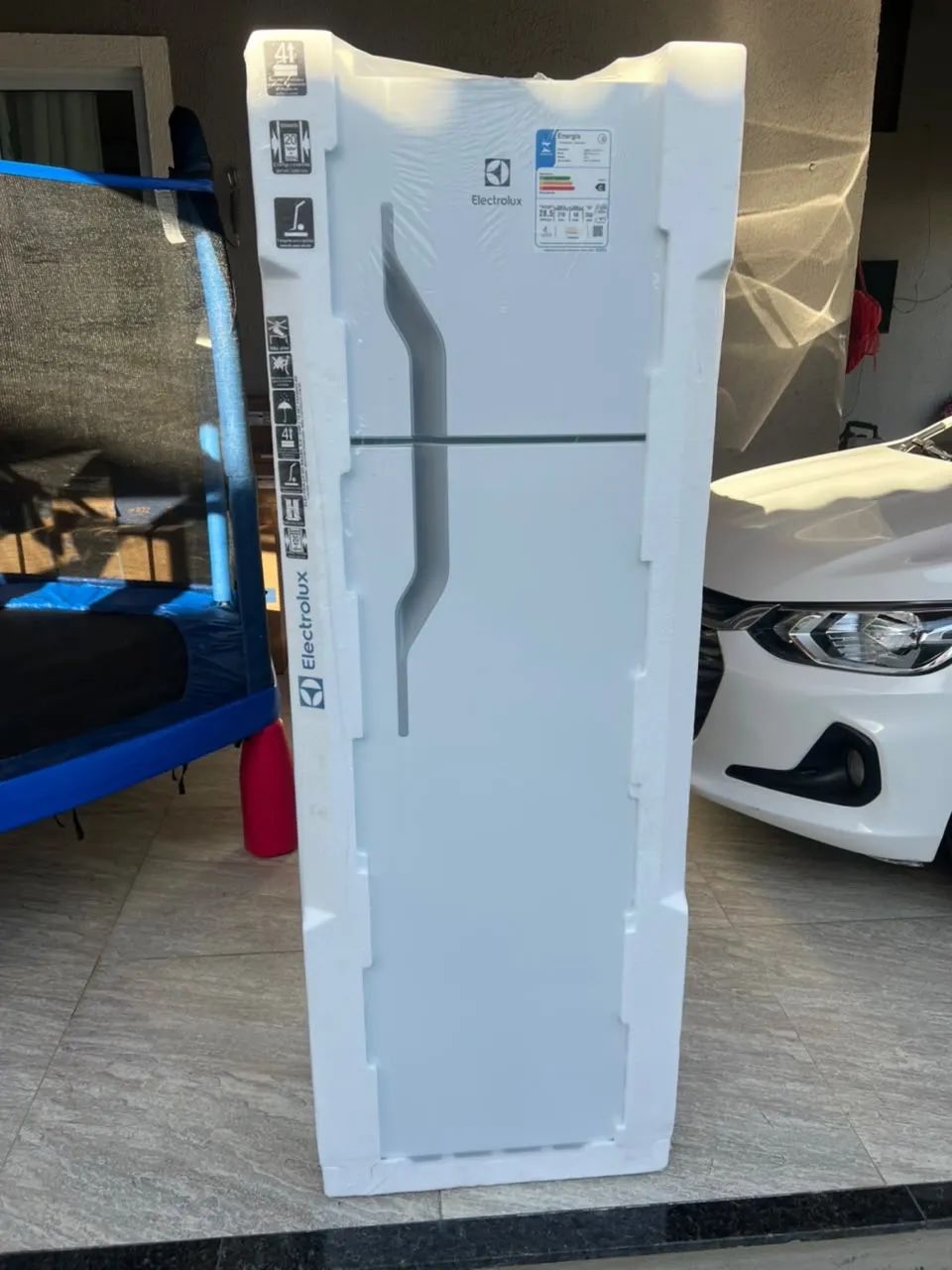 Geladeira electrolux 260L