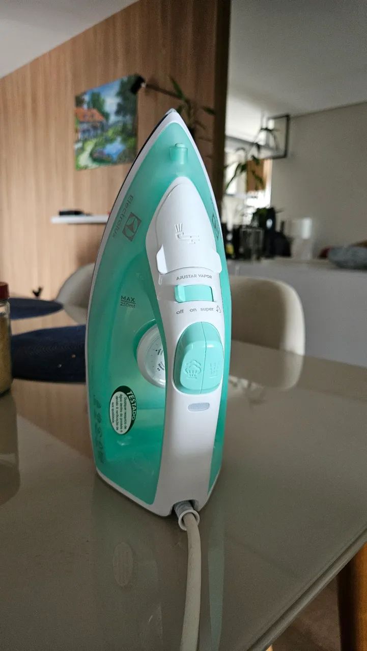 Ferro de passar Electrolux 
