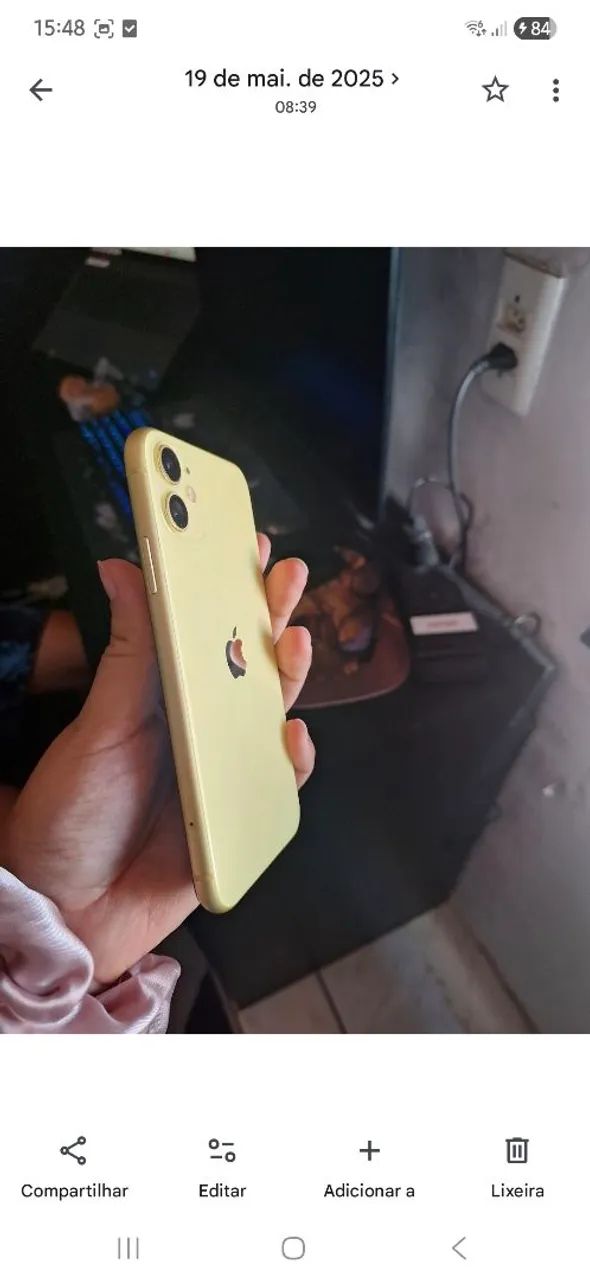 Vendo Iphone 11 amarelo  - Foto 5
