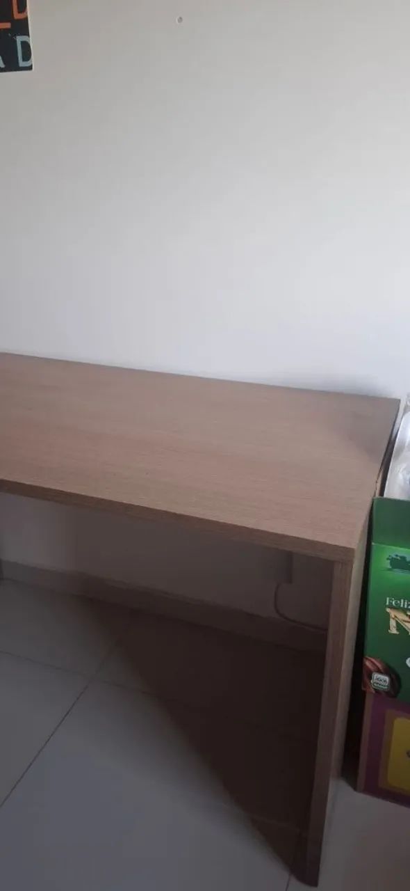 Mesa grande de escritório 