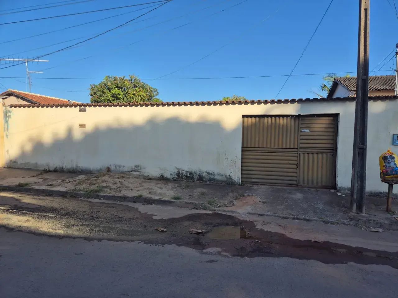 Casa de 3 Quartos com Suite e Quintal grande