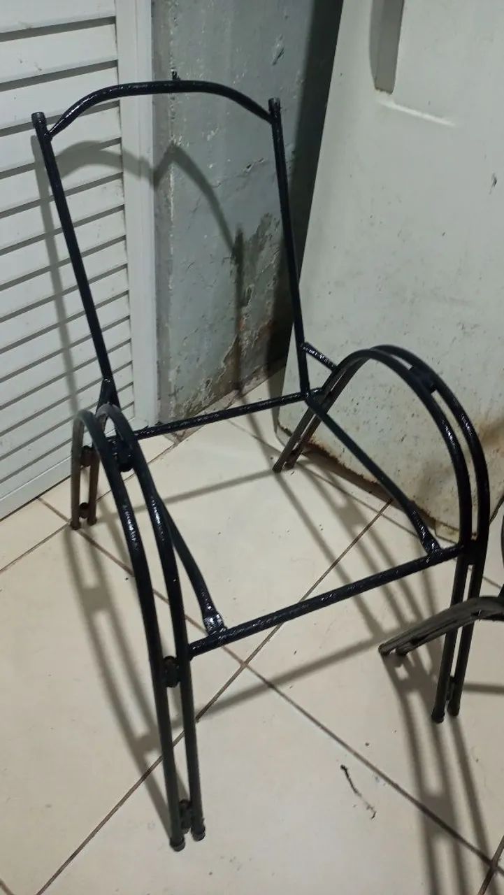 Cadeiras de terraço so a armacao falta cobrir e soldar - Foto 2