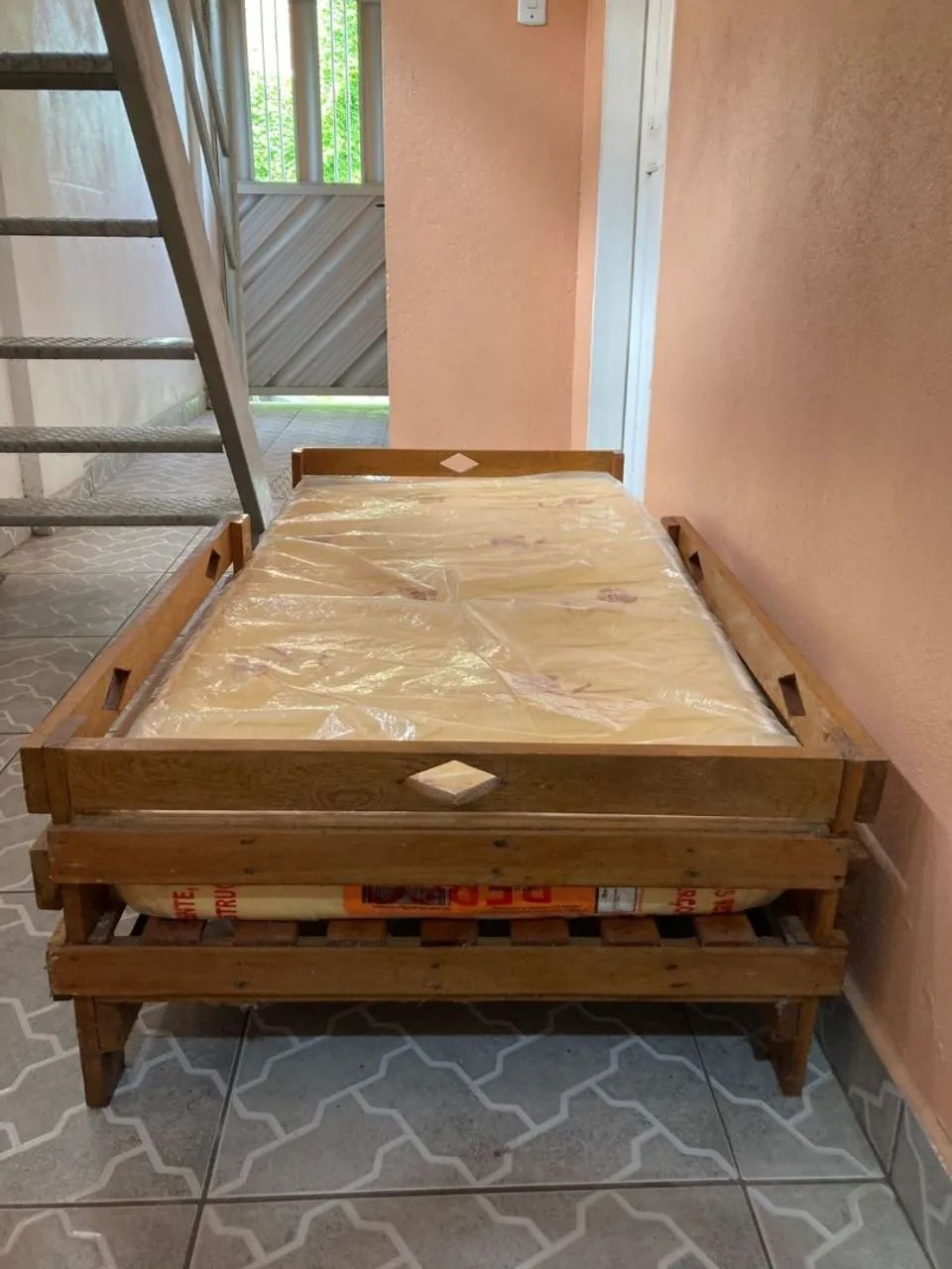 Cama infantil com colchão  - Foto 2