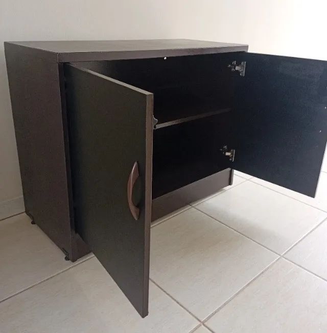 Vendo Balcão 2 Portas com chave - Foto 4