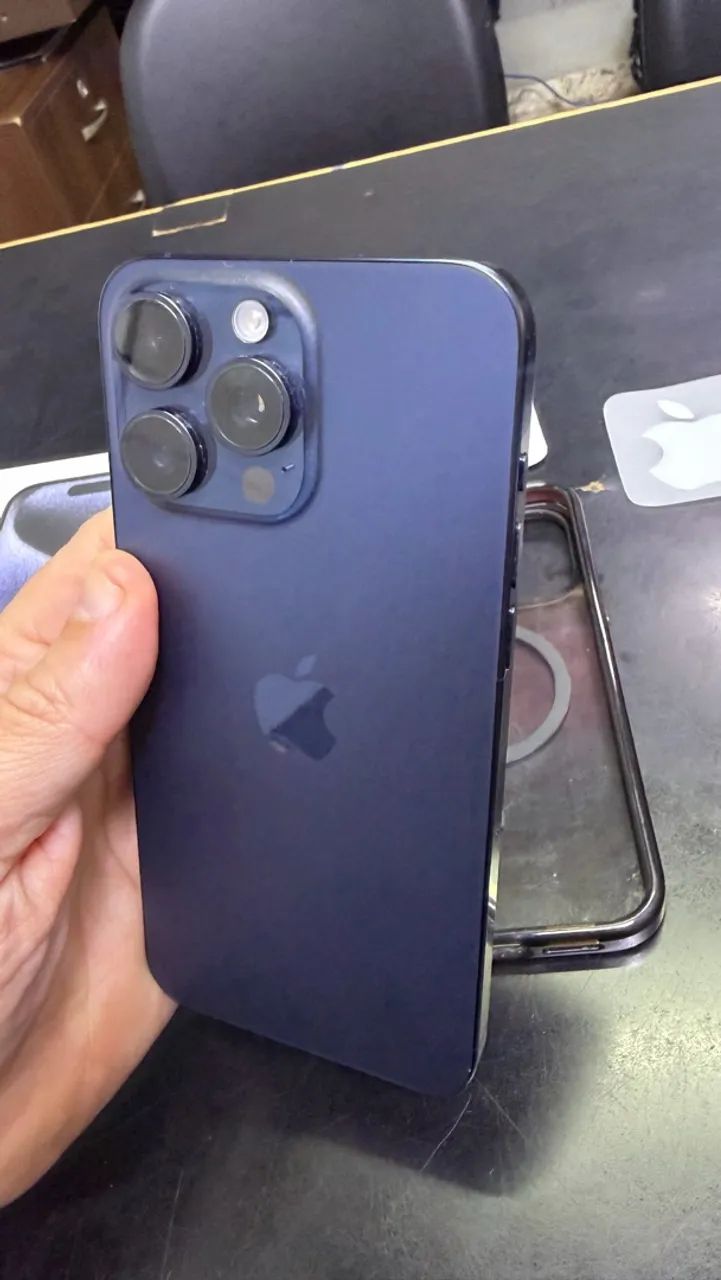 iPhone 15pro max 256gb azul  - Foto 5