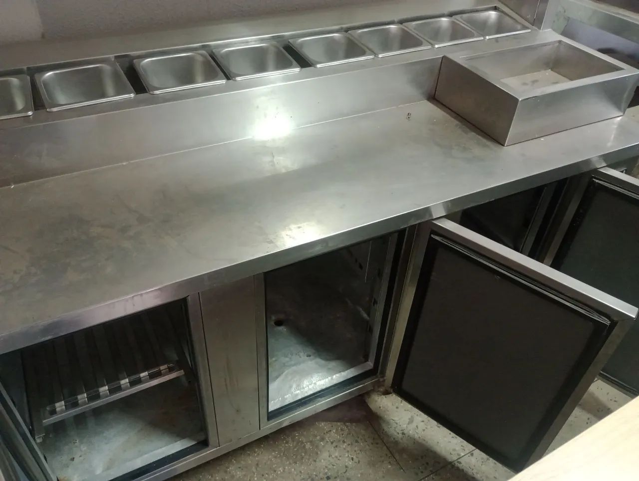 Balcão de inox Codimentadora excelente  - Foto 3