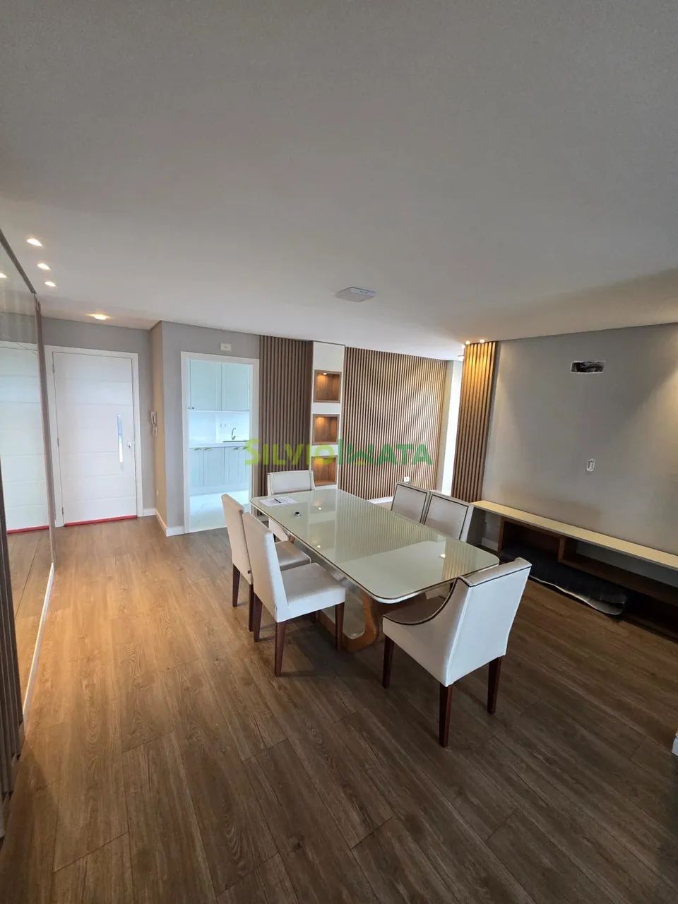 Apartamento à Venda no Edifício Gran Art | Zona 01 | 3 Quartos | 1 Suíte - Foto 3