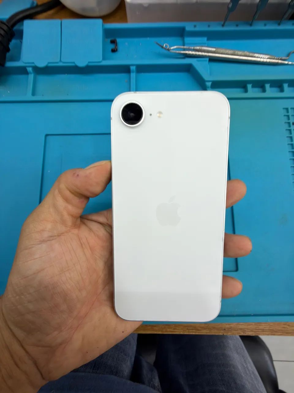 Carcaça iPhone 16e original COMPLETA! - Foto 5