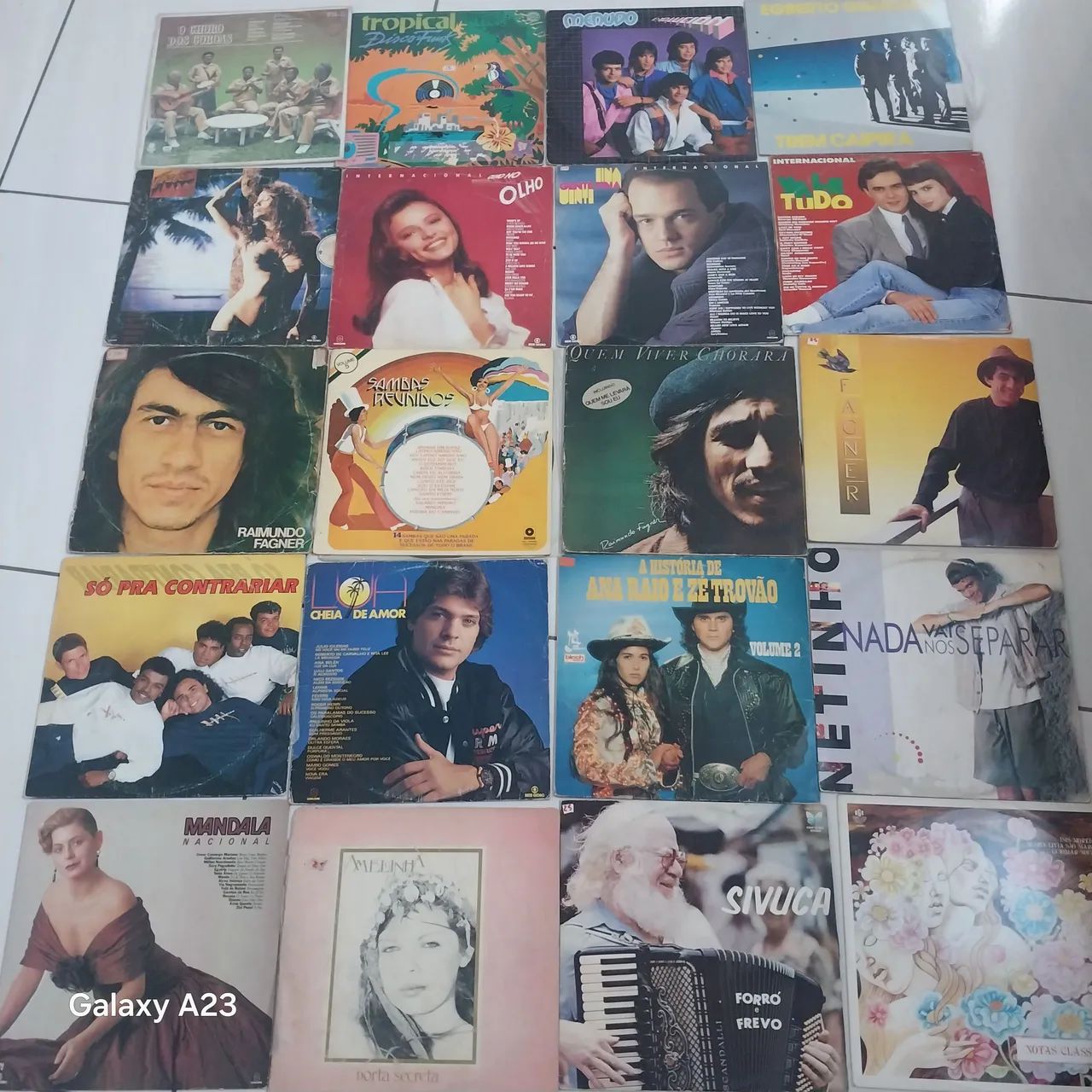 Discos de vinil vários gêneros  - Foto 5