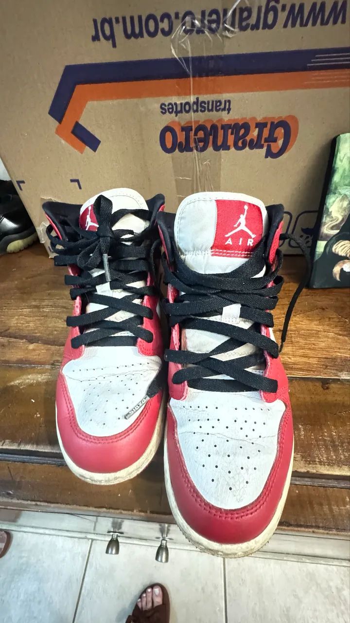 Nike Air Jordan 1 Mid Chicago - Calçados - Jardim Chapadão