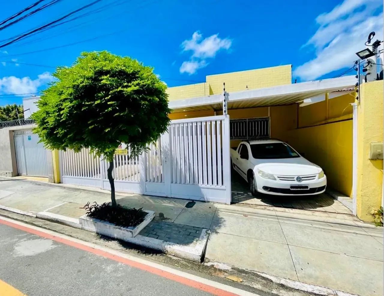 CASA COM PERFIL COMERCIAL - BARRO VERMELHO - NATAL RN