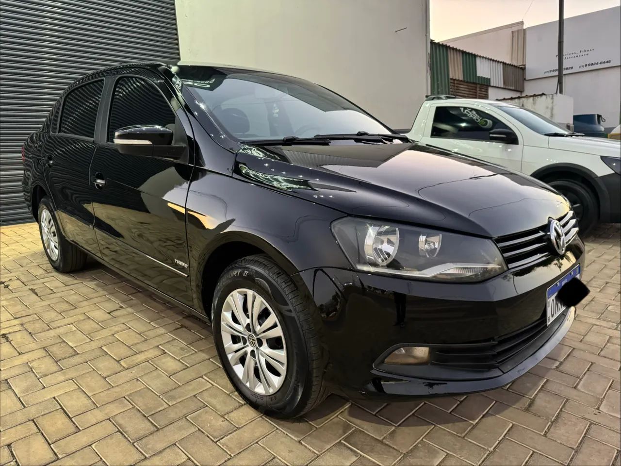 Volkswagen Voyage VOYAGE 1.0/1.0 City Mi Total Flex 8V 4p 2014