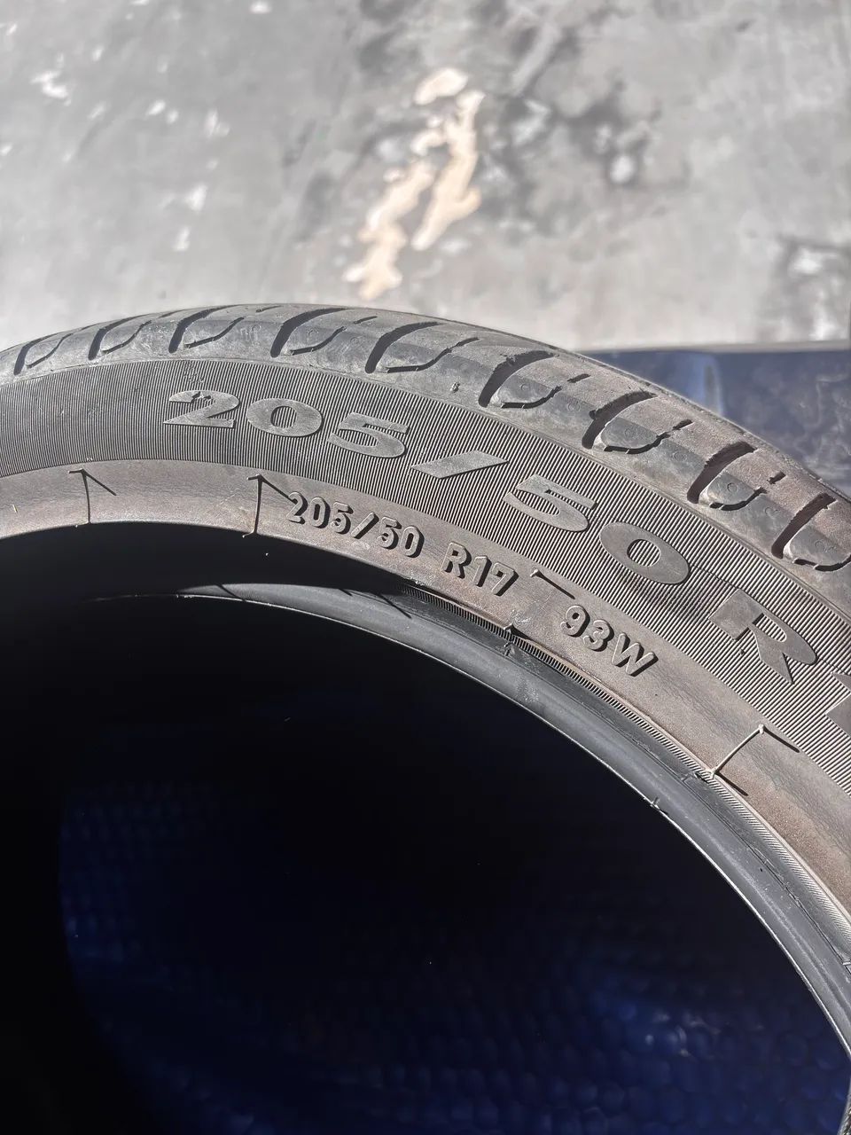 Pneu Pirelli 205/50 R17 93W - Foto 3
