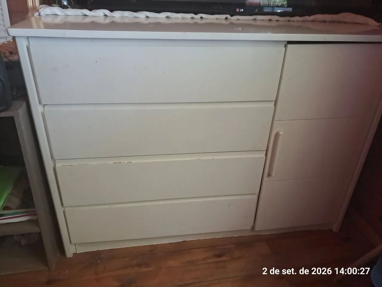 Cômoda de MDF