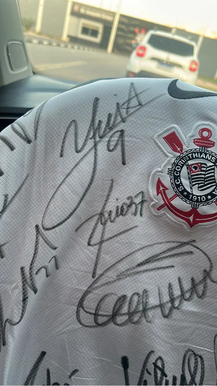 Camiseta do Corinthians autografada  - Foto 2