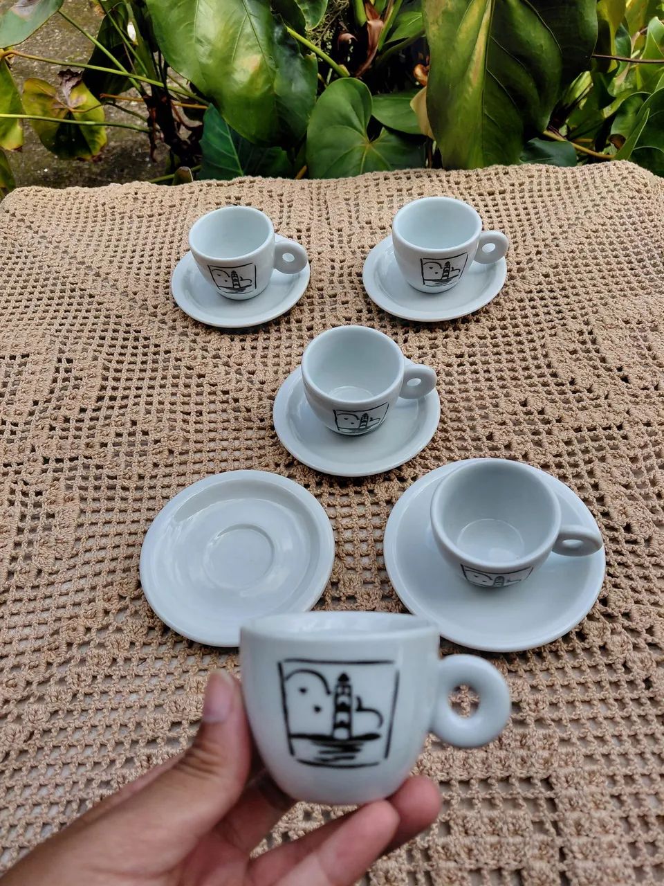 Xícaras de cafe em porcelana 